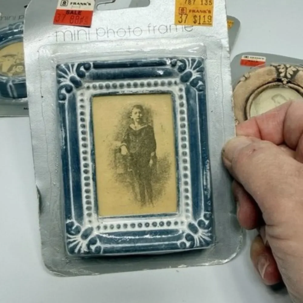 Set 4 Vintage Miniature White Washed Victorian Style Photo Frames Ornate Gallery